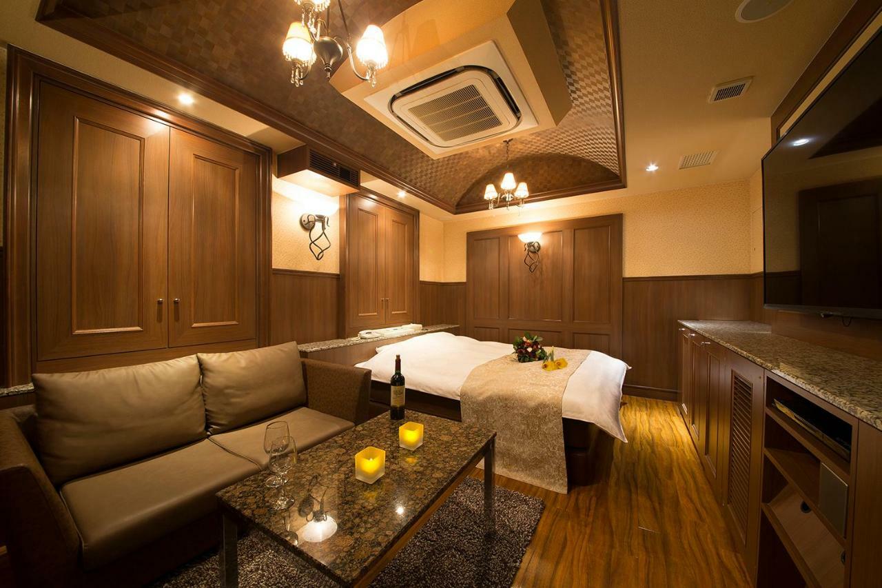 Lucky Sun Hotel Nishinomiya Exterior photo